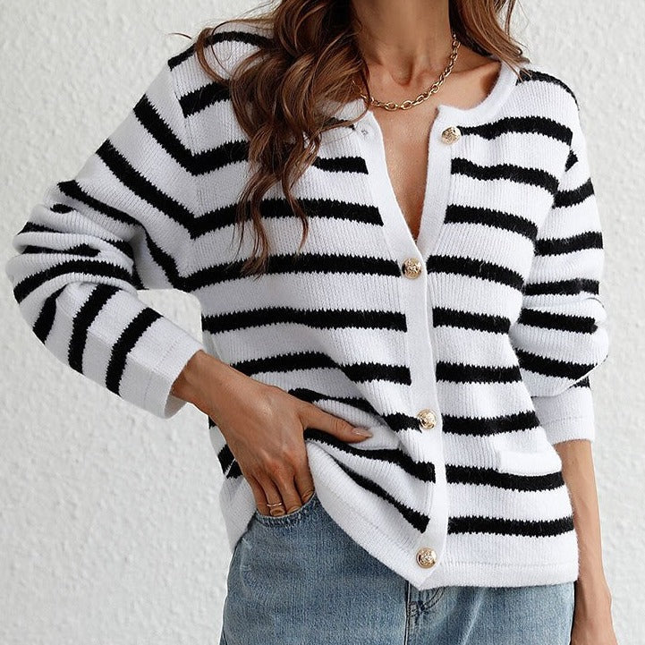 Women's Elegant Striped Knit Cardigan with Buttons | Ideal for Winter